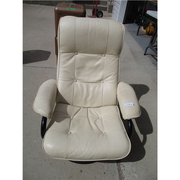 White Leather Reclining Arm Chair
