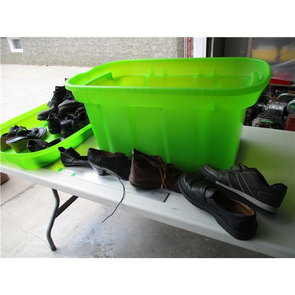 Tote of (10+ prs) Ladies Shoes (Size 7.5)