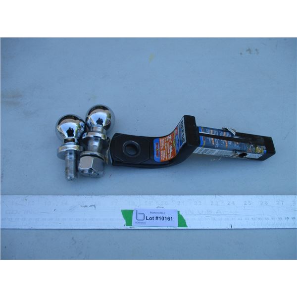 Reese 1 1/4" Hitch & (2) 2" Balls
