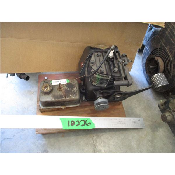 Briggs & Stratton 4 Cycle Gasoline Engine (Piston Free)