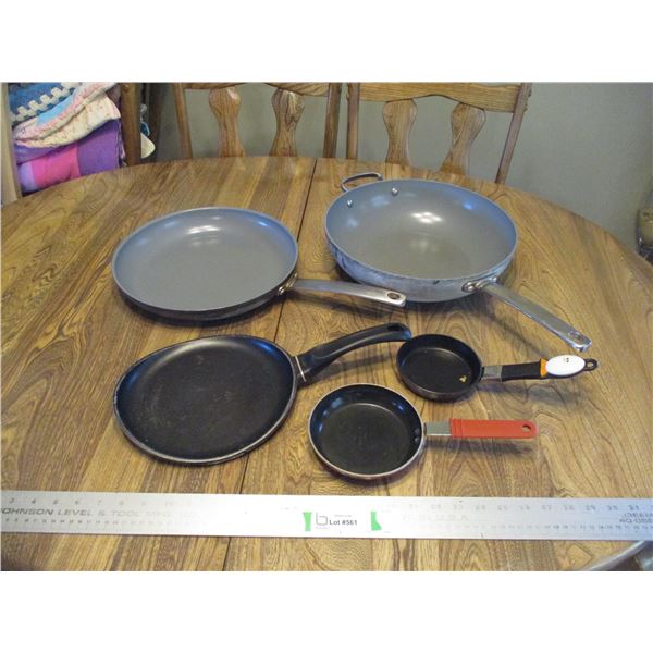 (2) Large Frying Pans & (3) Small Frying Pans