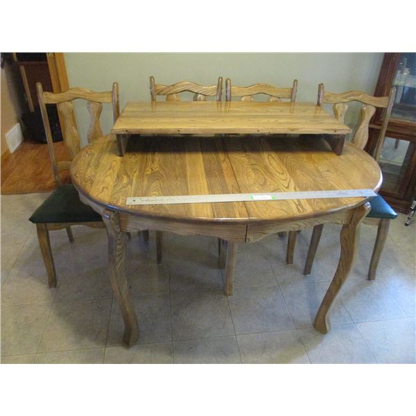 Vicraft "Elm" Wooden Kitchen Table w/20" Leaf & (4) Matching Chairs - Made in Canada