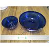 Image 1 : (2) Blue Glass Mixing Bowls