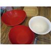 Image 3 : (3) Large Mixing/Serving Bowls Pyrex Bread Loaf Pan, Basket, etc.