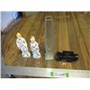 669  Vase, Car Bottle, (2) Figures