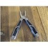 Image 3 : (3) Multi-Tools