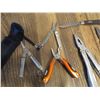 Image 3 : (5) Multi-Tools, (2) Pocket Knives