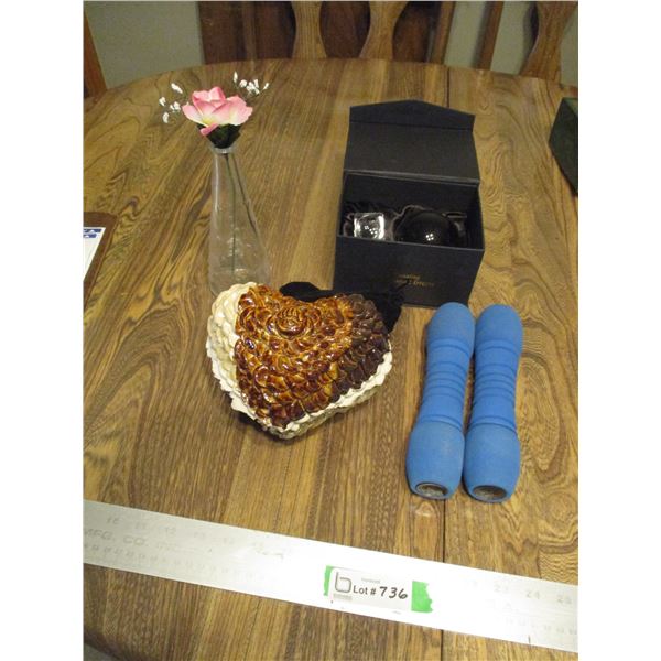 Photographic Effects Ball and Stand, Vase, Weights