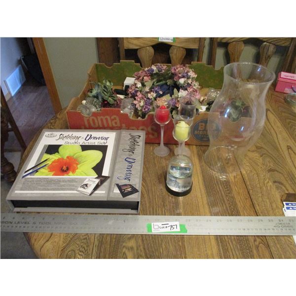 Studio Artist Set (Mostly Empty) and Décor Items