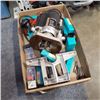 Image 1 : BLACK AND DECKER PLUNG ROUTER WITH ACCESSORIES AND BITS
