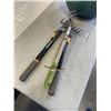 Image 2 : GARDEN TOOLS, PRUNER, AND LARGE PLANTER POT