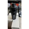 Image 2 : (6) SHAKER TRAVEL MUGS