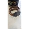 Image 2 : VINTAGE SINGER SEWING KIT AND BELT WITH BUCKLE