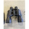 Image 2 : 2 PAIR OF BINOCULARS