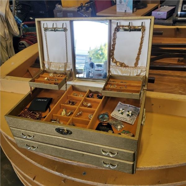 LARGE JEWELLERY BOX W/ CONTENTS