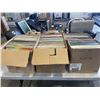 Image 1 : 4 BOXES RECORDS