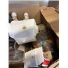 Image 2 : BOX OF COLLECTIBLES AND DECOR ITEMS