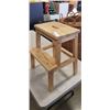 Image 2 : PINE STEP STOOL