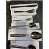 Image 2 : LOT OF 84PCS NEW JOHNSON ROSE WINDSOR CUTLERY