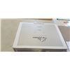 Image 2 : ADAMSON A24 SCALE AND LA CARESSE WIPE WARMER
