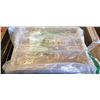 Image 2 : 2 BATHTUB BAMBOO TRAYS AND CUTLERY DRAWER ORGANIZER