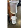 Image 2 : WHITE IKEA FLOOR LAMP AND VASE