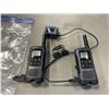 Image 1 : 2 MOTOROLA TALKABOUT T600 WALKIE TALKIES WITH DUAL CHARGER