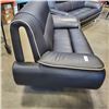 Image 8 : MODERN BLACK LEATHER SOFA  AND LOVESEAT
