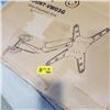 Image 2 : VIVO SILVER PNEUMATIC ARM TV WALL MOUNT