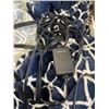 Image 3 : 2 HEATED BLANKETS WITH ONE CORD BOTH WORKING