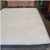 Image 2 : KINGSIZE LOGAN AND COVE FRONTIER MATTRESS