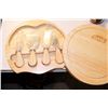 Image 2 : 2 5/8'' - 6000 lb Hitch, Cheese Cutting Set and