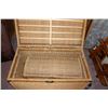 Image 2 : Set of 2 Nesting Lidded Wicker Baskets