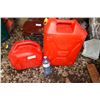 Image 2 : 2 Gas Can and Safety Triangle