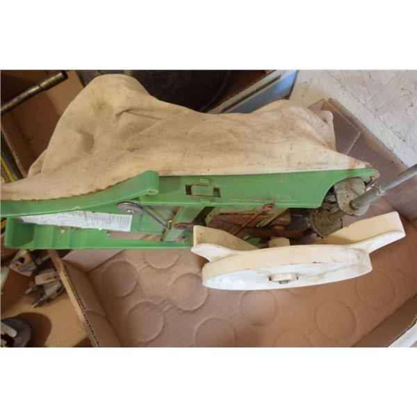 Vintage Seeding Bag