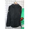 Image 2 : Blunt 151 Burton snowboard with bindings and soft case, Ride snowboard jacket size medium, Ultimate 