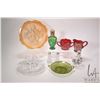 Image 1 : Two tray lots of vintage and collectible glass including iridescent art glass lamp fragrance infuser