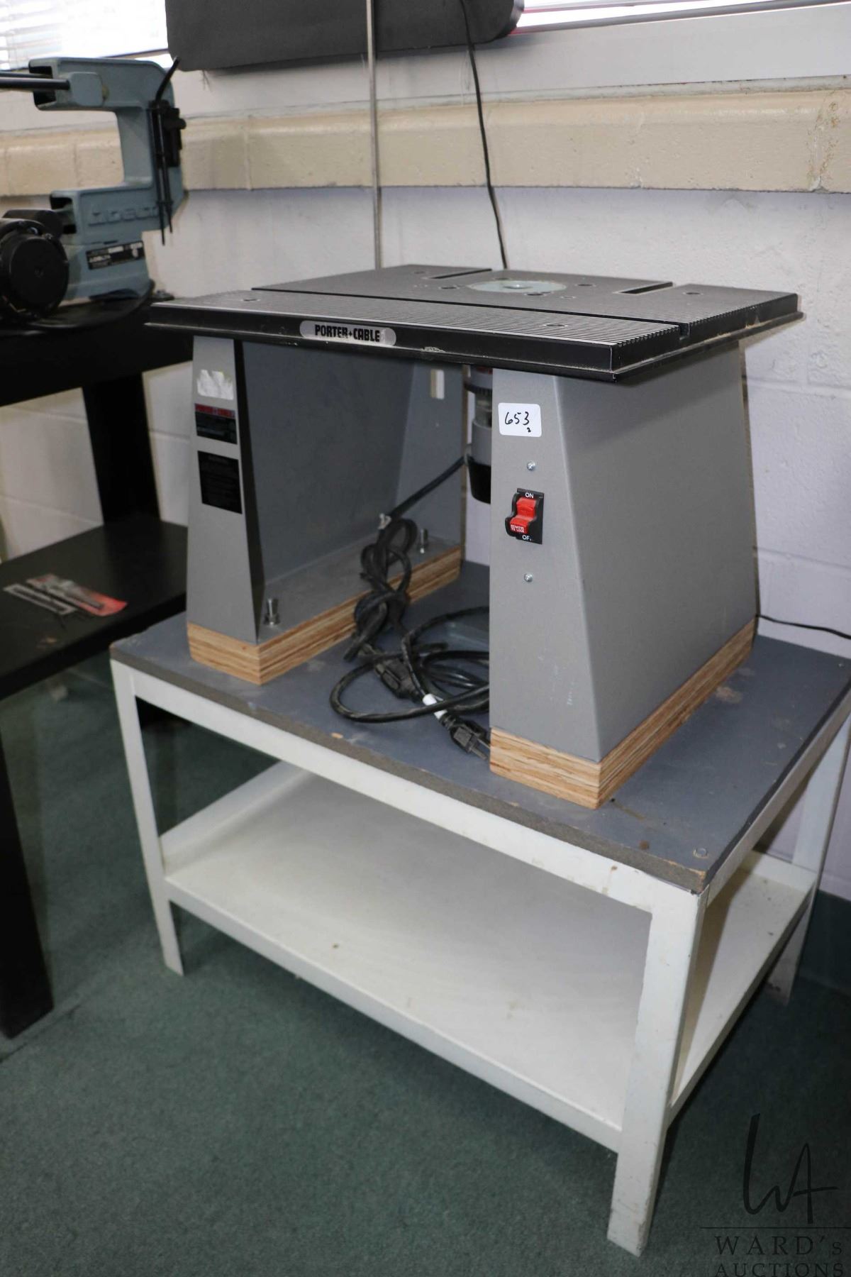 Porter-Cable router table no. 698 fitted with Porter-Cable router model ...