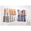 Image 1 : Seven piece Robert Sorby graduated chisels and Swiss made Vorsicht chisels, all appear unused or lik