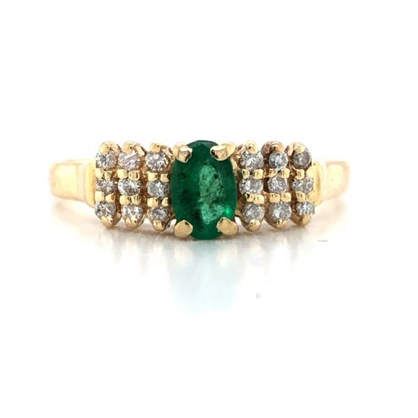 Diamond & Emerald Ring