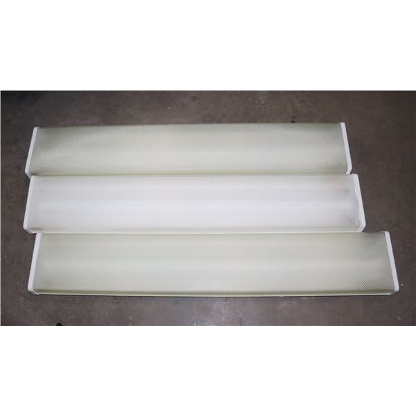 3- FLORESCENT LIGHT FIXTURES