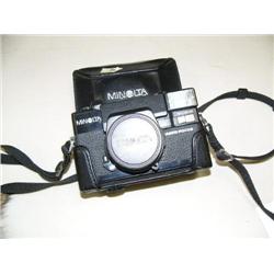 Minolta Hi-Matic AF2 camera with auto focus and case (153)