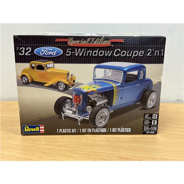 Revell 32 Ford 5 Window Coupe Model Kit 1/25 - open box, looks complete, see all photos