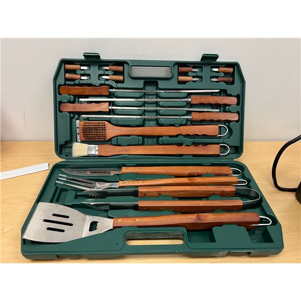 New Deluxe Wood Handled Barbecue Cooking Set BBQ - see all photos