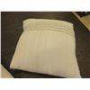 Image 4 : Qty 2 Woven Throw Pillows 20" x 20"