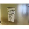 Image 14 : Sub-Zero IT-36CIID-RH Built-in Refrigerator w/ Bottom Freezer & Front Wood Panel Design