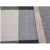 Image 4 : Black and White Geometric Area Rug 7'9" x 6'