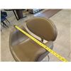 Image 14 : Artifort Tulip Barstool Swivel Chair