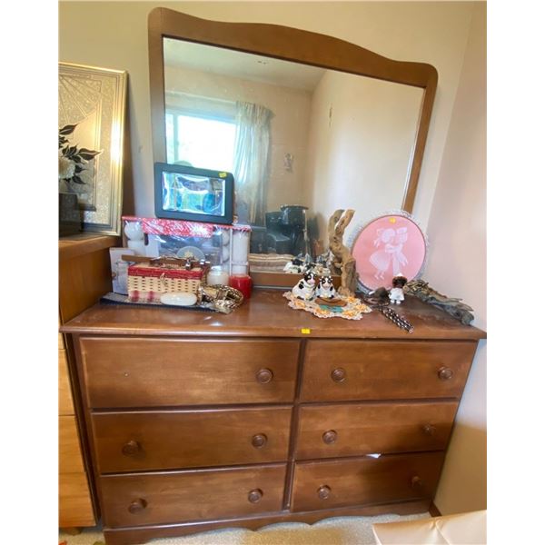 Oak 6 Drawer Dresser With Mirror 45L x 18D x 62T