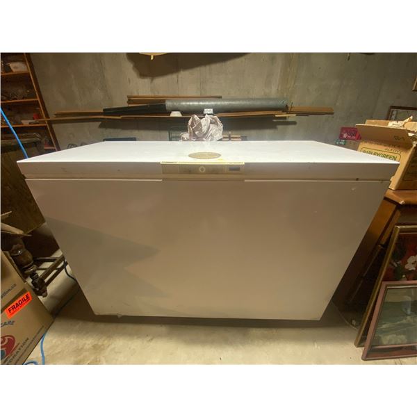 Coranato Chest Freezer 50L x 22D x 38T Tested